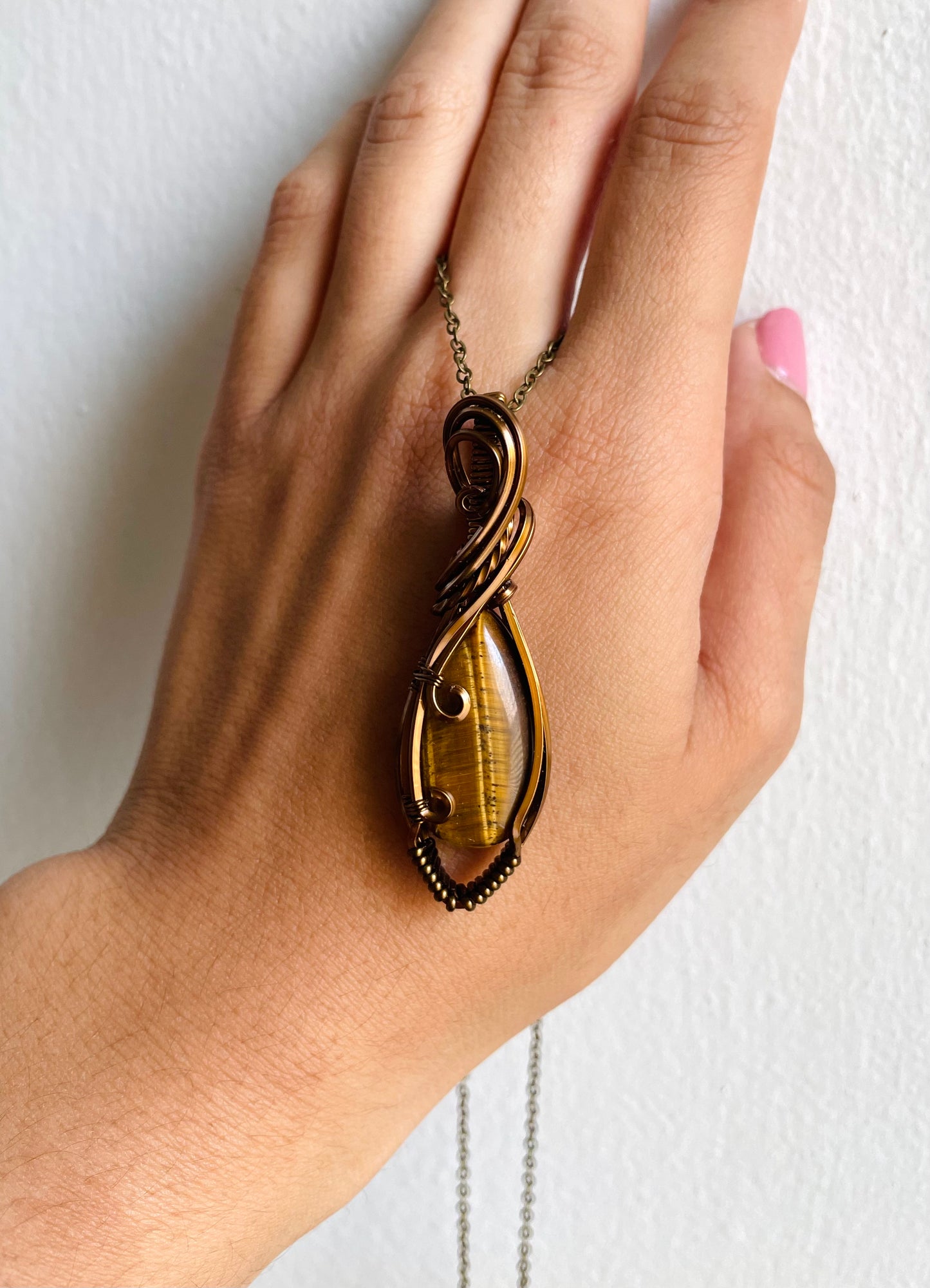 𝐶𝑎𝑡𝑜 • Tiger's Eye